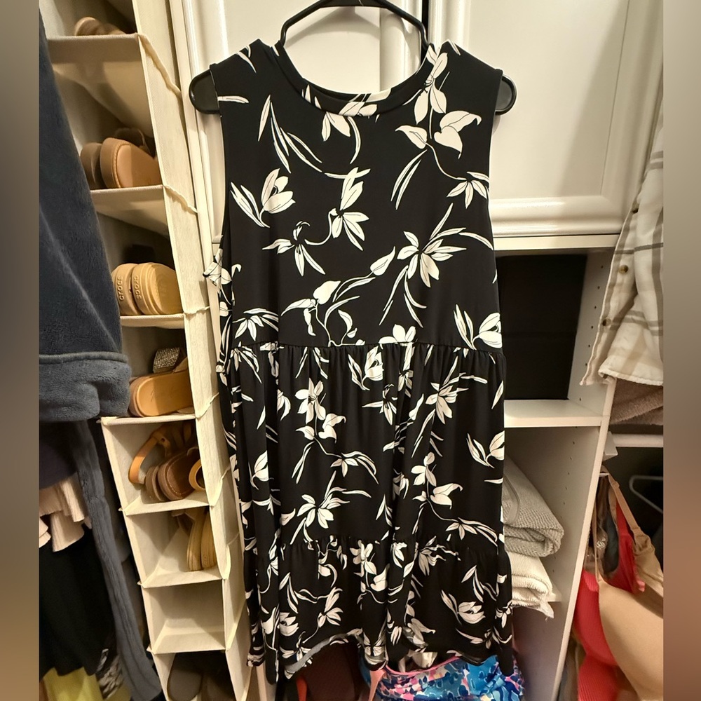 Banana Republic Black and White Floral Dress